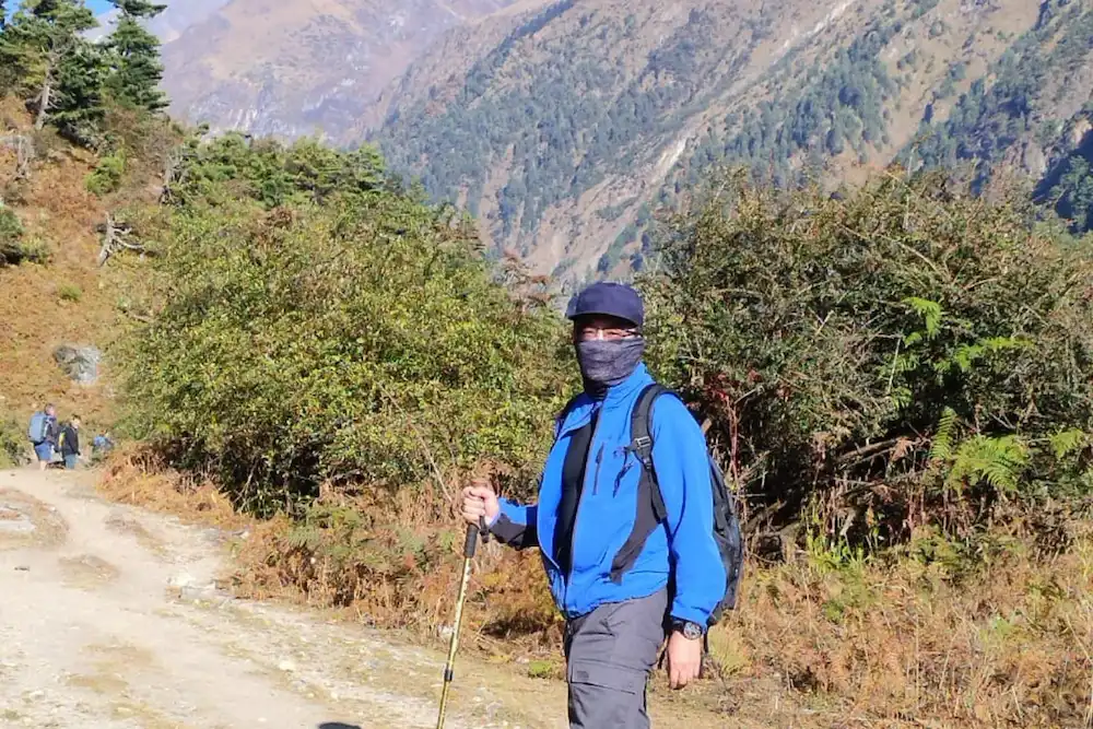 trekking-tourist